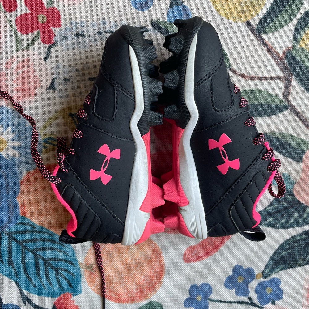 Under Armour Kids Shoes Black and Pink